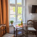 Artem Orbis Gæstehus 3*