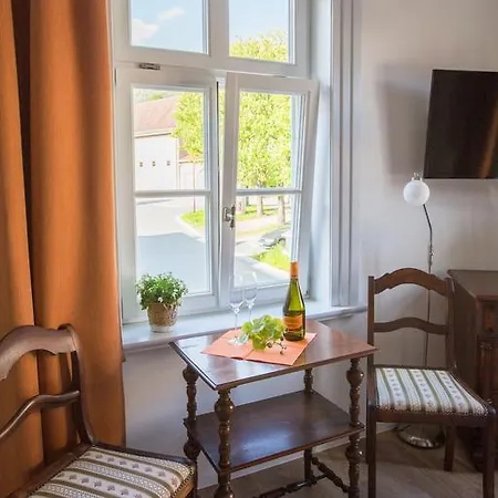 阿特姆奥比斯酒店 招待所 3*